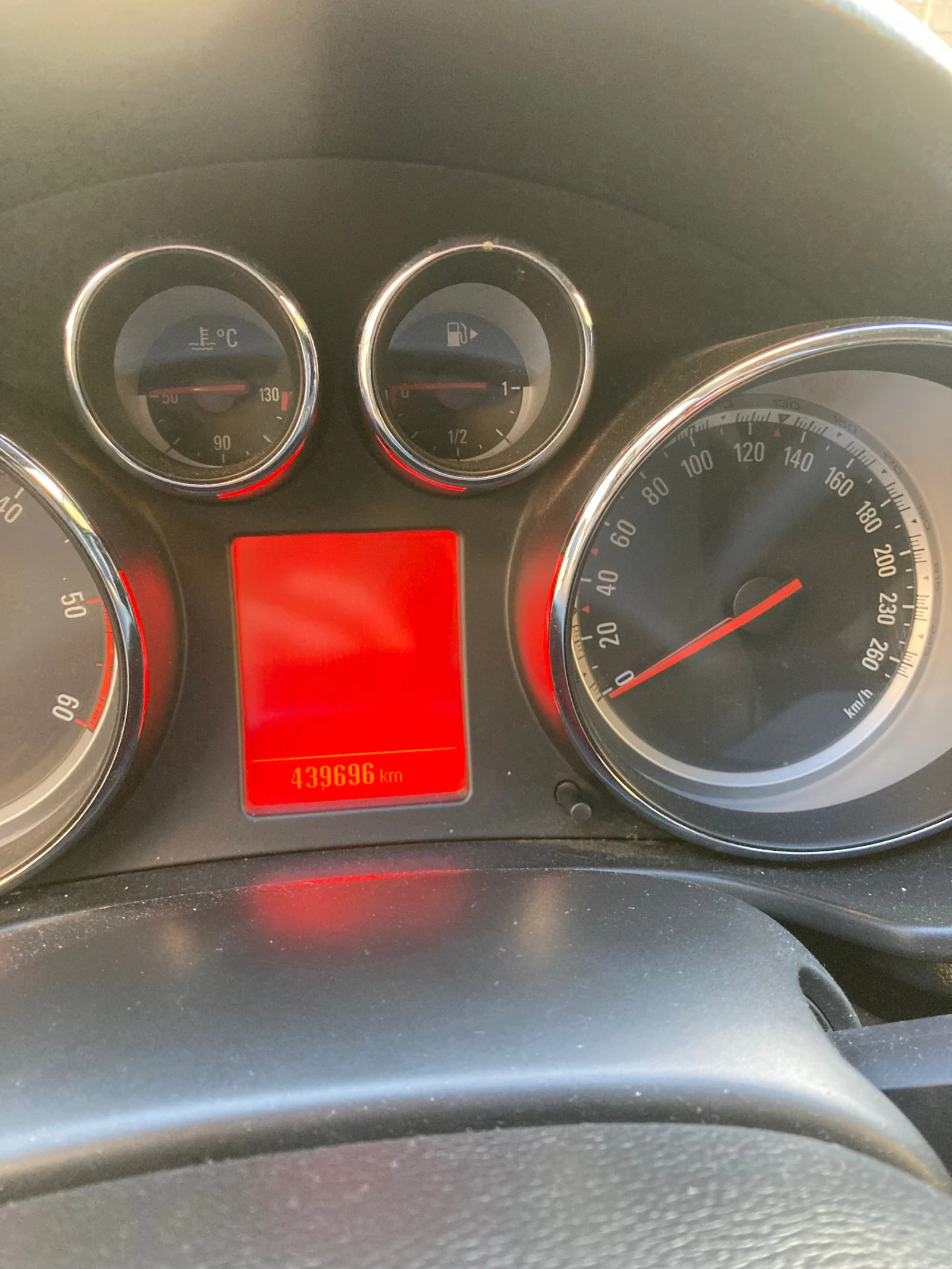 Opel Insignia 2.0 - изображение 8