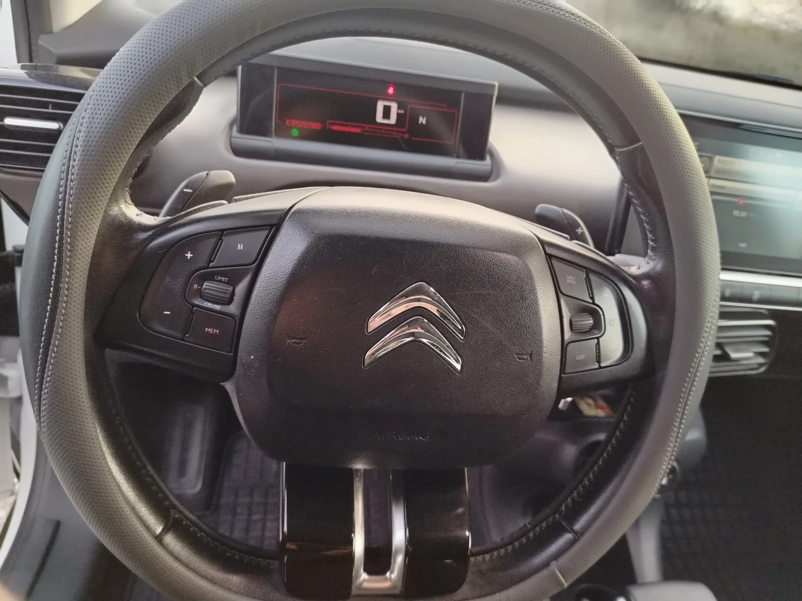 Citroen C4 Cactus 1.6 дизел - изображение 6