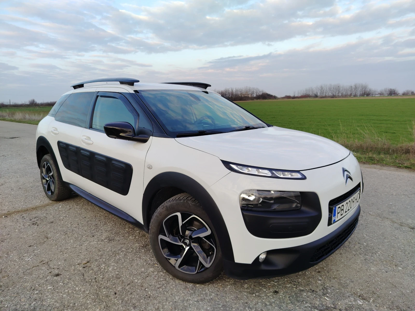 Citroen C4 Cactus 1.6 ����� | Mobile.bg � ����������� 15
