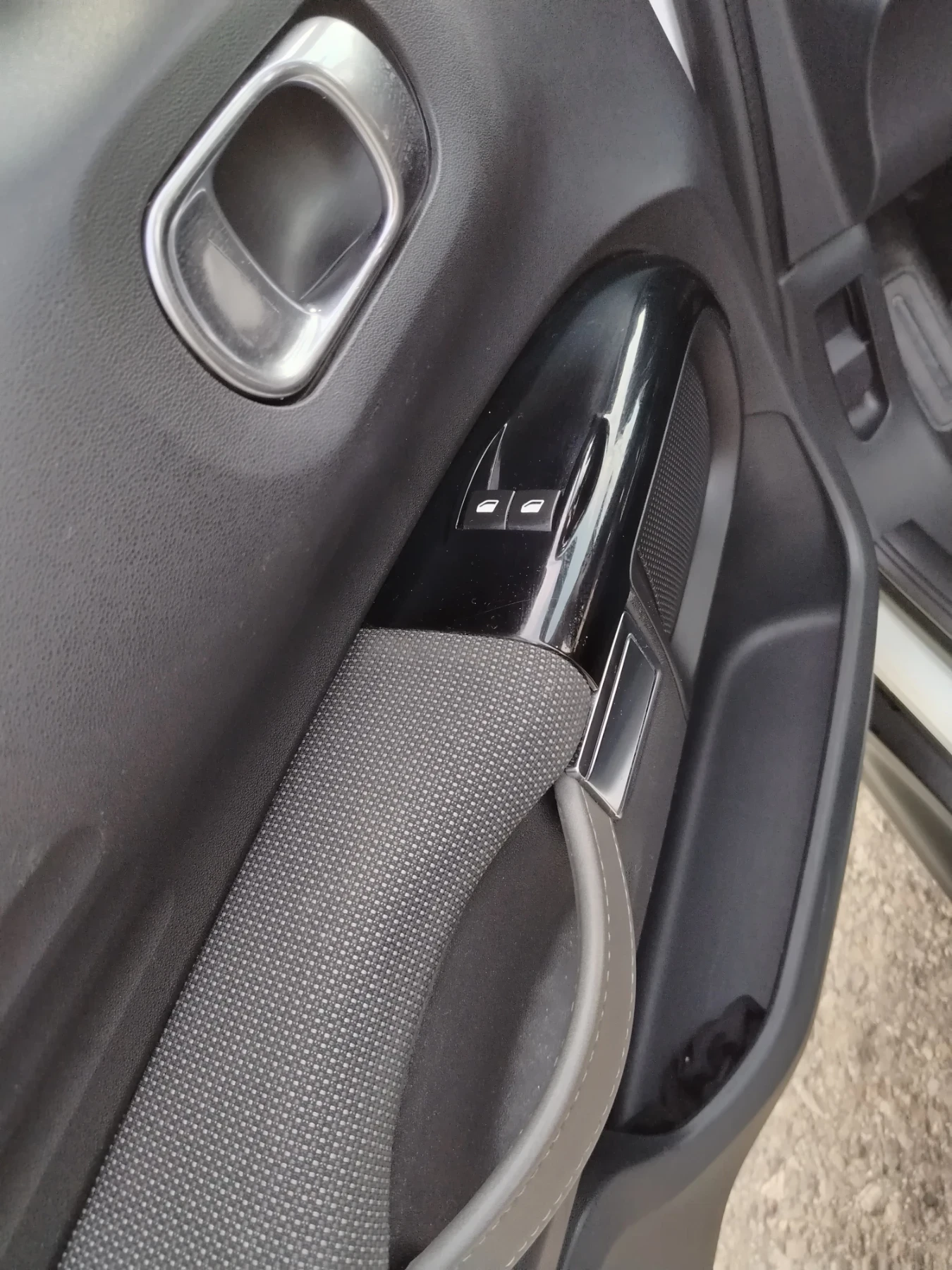 Citroen C4 Cactus 1.6 ����� | Mobile.bg � ����������� 13