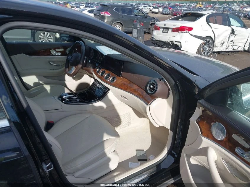 Mercedes-Benz E 300 2l 4Matic - изображение 5