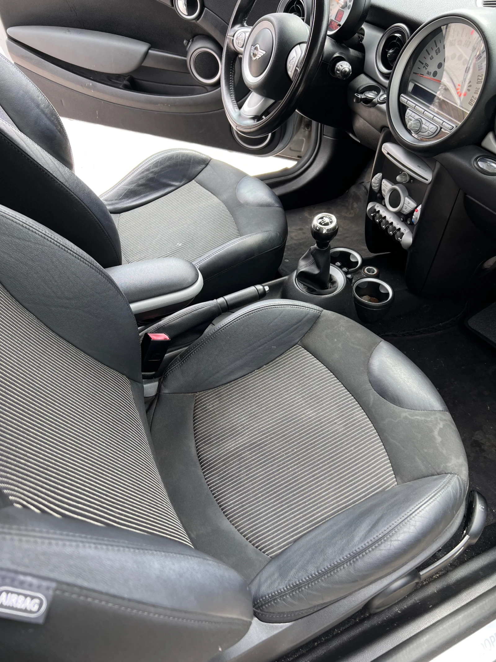 Mini Cooper Нов внос от Швейцария, снимка 7 - Автомобили и джипове - 54207300