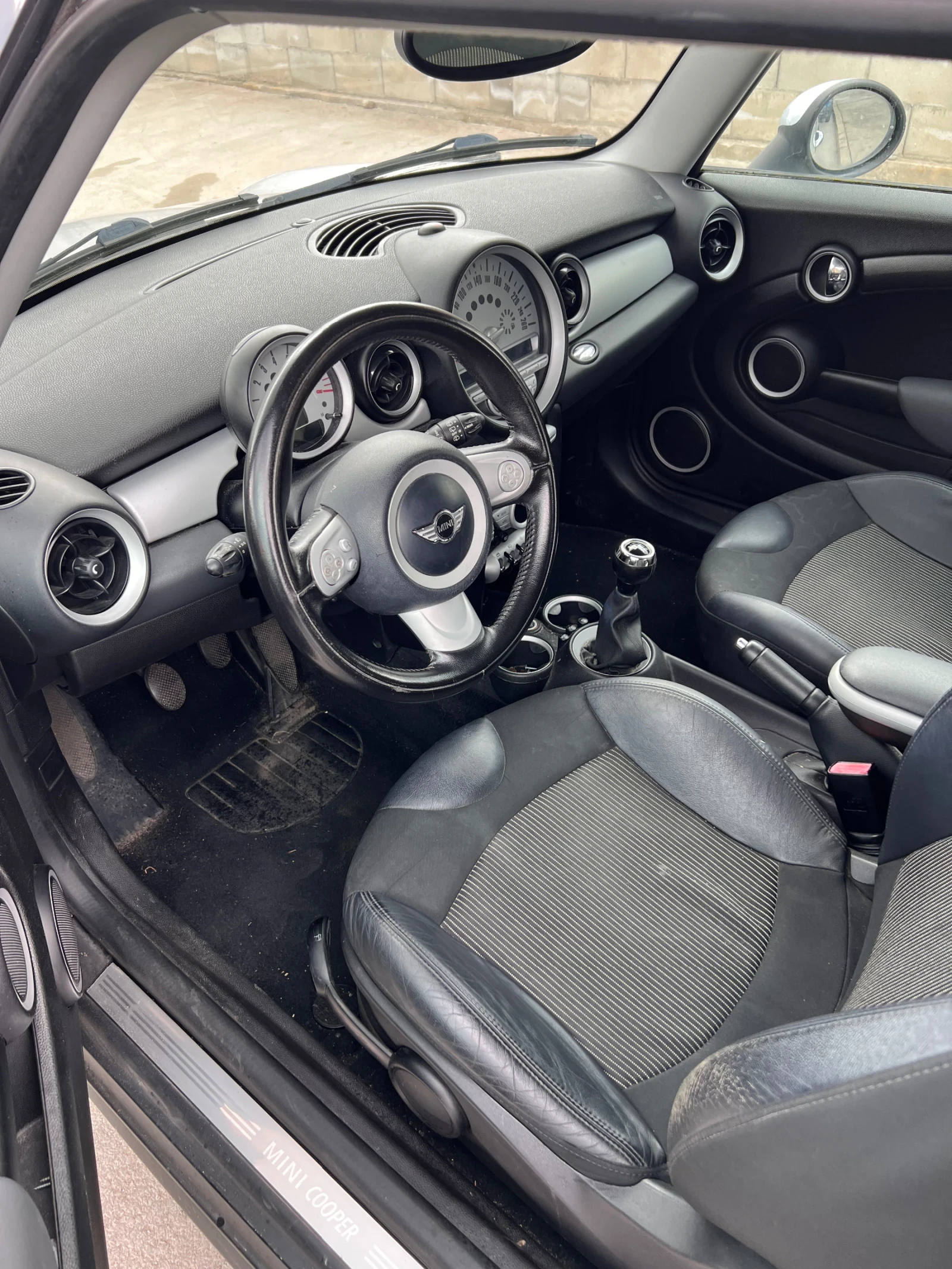 Mini Cooper Нов внос от Швейцария, снимка 5 - Автомобили и джипове - 54207300