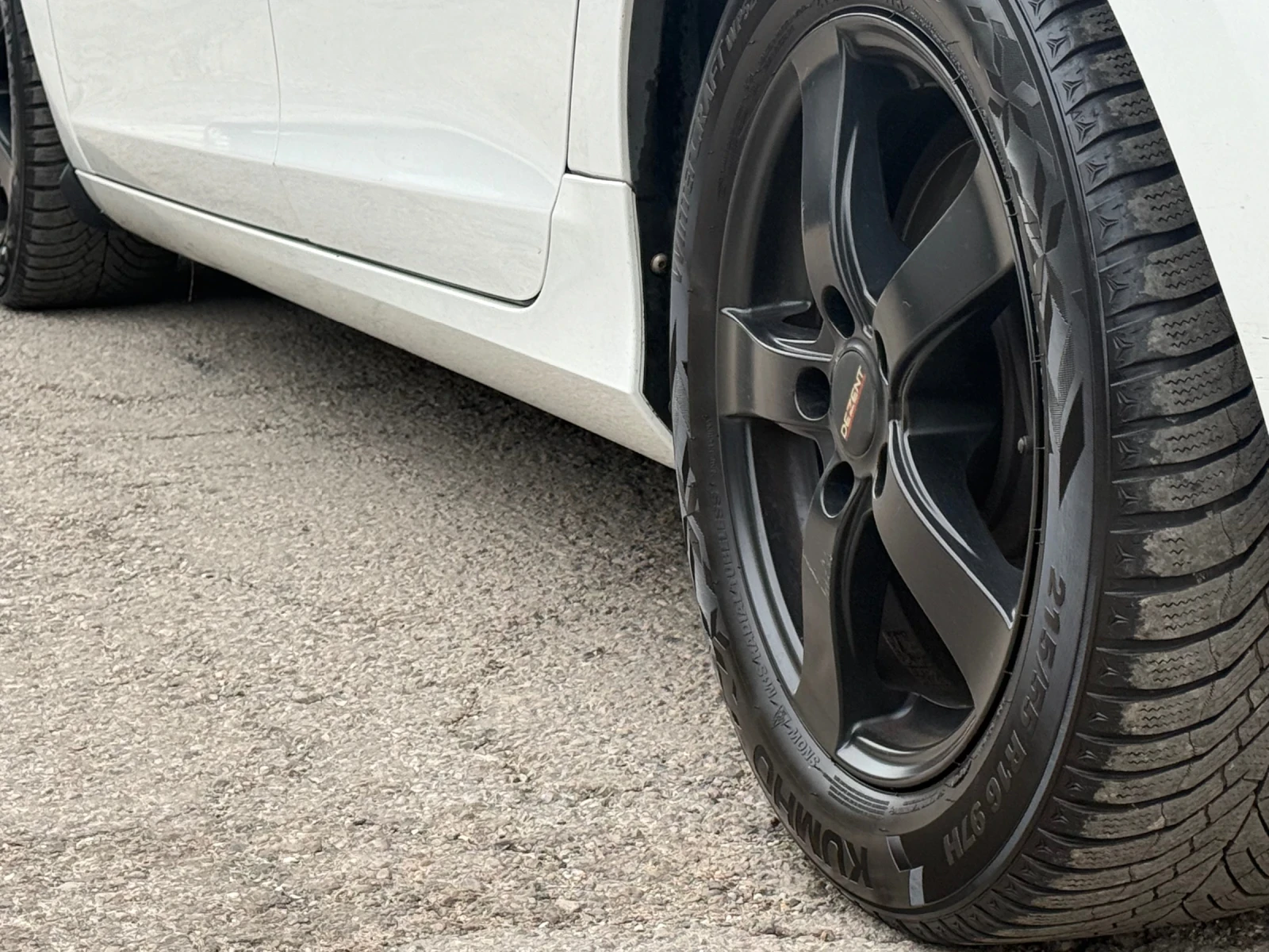 Volvo V60 2.0 D4 163k.c. AVTOMAT R-DESIGN, снимка 14 - Автомобили и джипове - 54206573