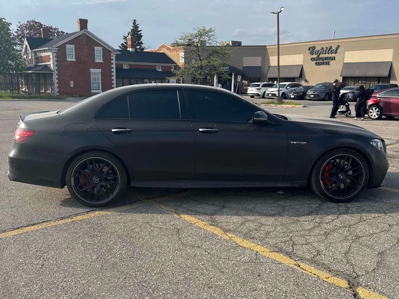 Mercedes-Benz E 63 AMG E 63 S * ДИСТРОНИК* МАСАЖИ* 360 КАМЕРА* ОБДУХВАНЕ*, снимка 4 - Автомобили и джипове - 54630216