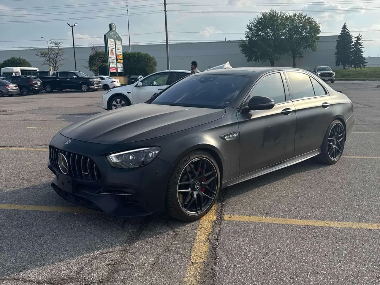 Mercedes-Benz E 63 AMG E 63 S * ДИСТРОНИК* МАСАЖИ* 360 КАМЕРА* ОБДУХВАНЕ*