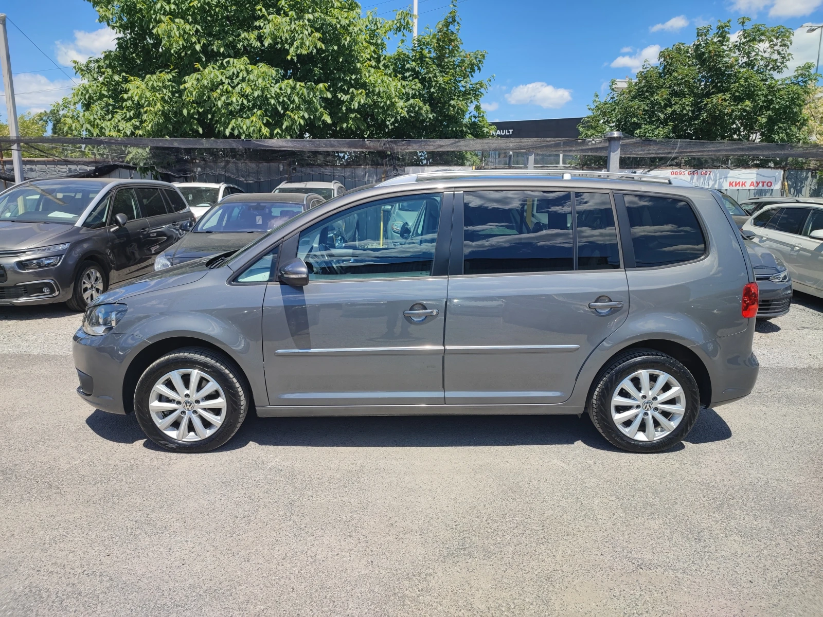VW Touran 1.4-150ks-АВТОМАТ-НАВИГАЦИЯ-ПАРКТРОНИК, снимка 4 - Автомобили и джипове - 54724113
