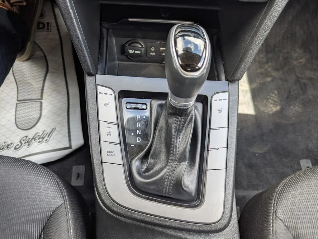 Hyundai Elantra GL FWD АвтоКредит  (ЦЕНА ДО БГ), снимка 14 - Автомобили и джипове - 54784050