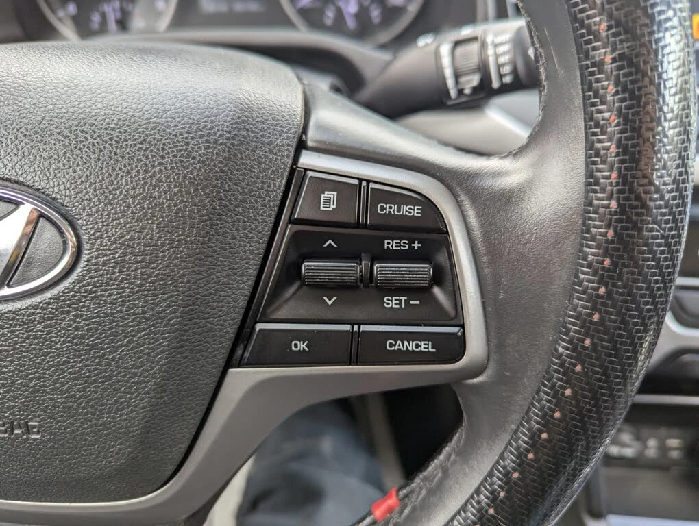 Hyundai Elantra GL FWD АвтоКредит  (ЦЕНА ДО БГ), снимка 8 - Автомобили и джипове - 54784050