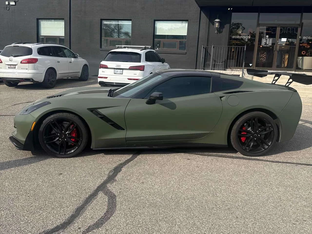 Chevrolet Corvette * 1LT * АВТОКРЕДИТ БЕЗ ПЪРВОНАЧАЛНА ВНОСКА* , снимка 2 - Автомобили и джипове - 54842114