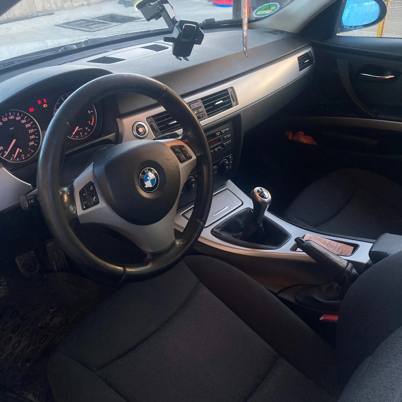 BMW 320, снимка 3 - Автомобили и джипове - 54997503