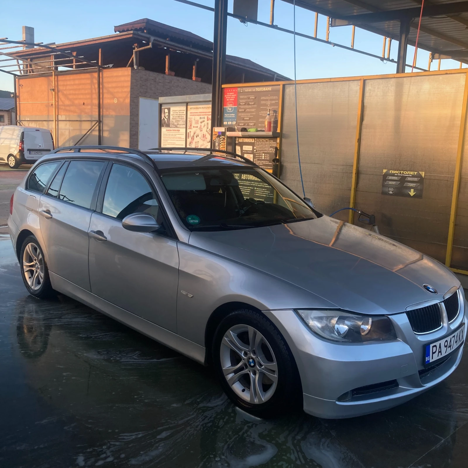 BMW 320, снимка 2 - Автомобили и джипове - 54997503