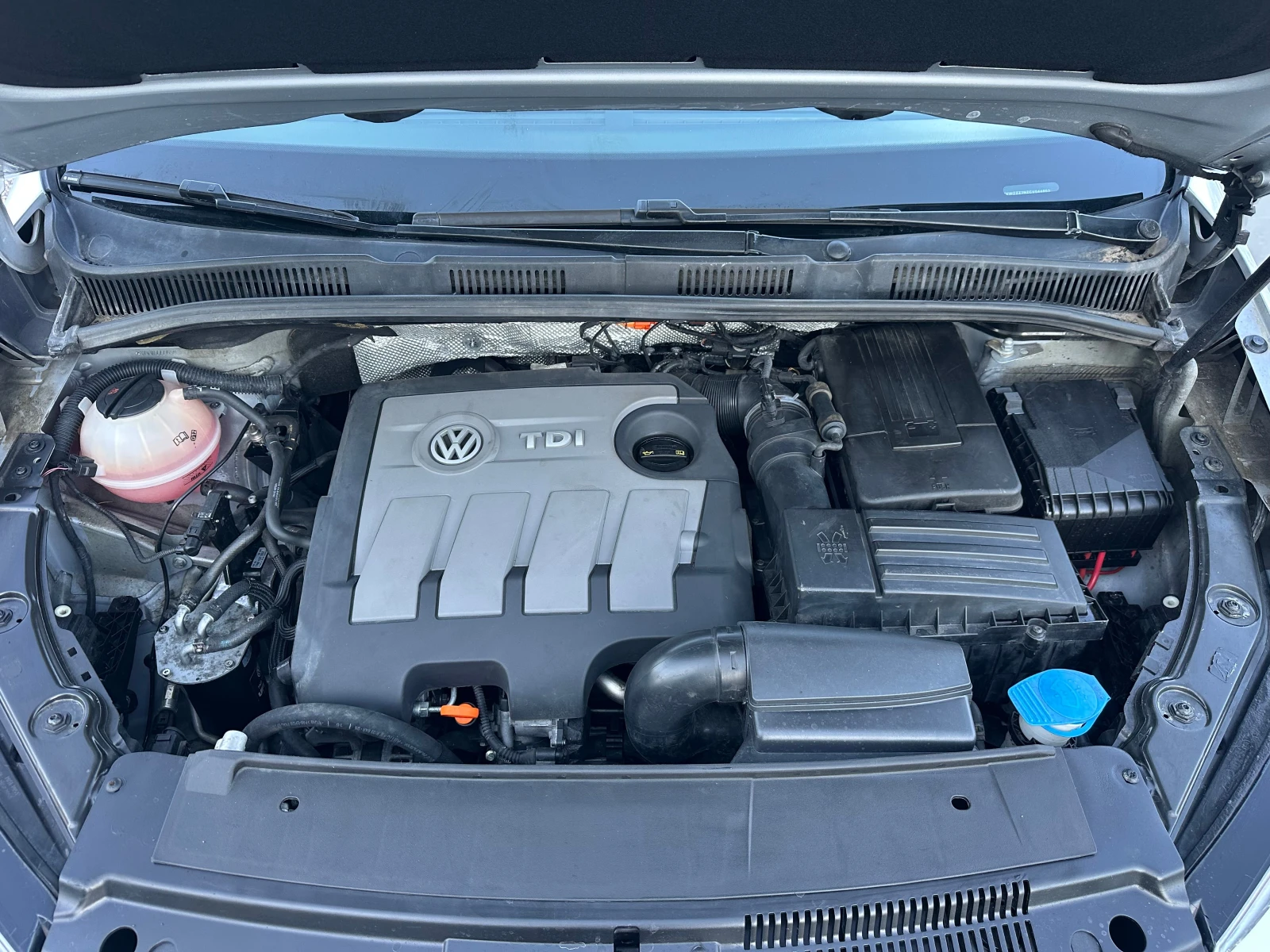 VW Sharan 2.0TDI 140kc AUTOMAT, снимка 17 - Автомобили и джипове - 55160869