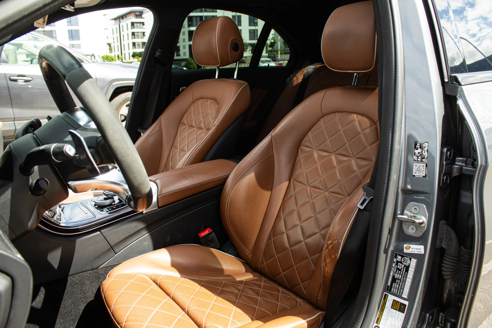 Mercedes-Benz C 43 AMG DESIGNO * BURMESTER * DISTRONIC * MULTIBEAM, снимка 10 - Автомобили и джипове - 55276614