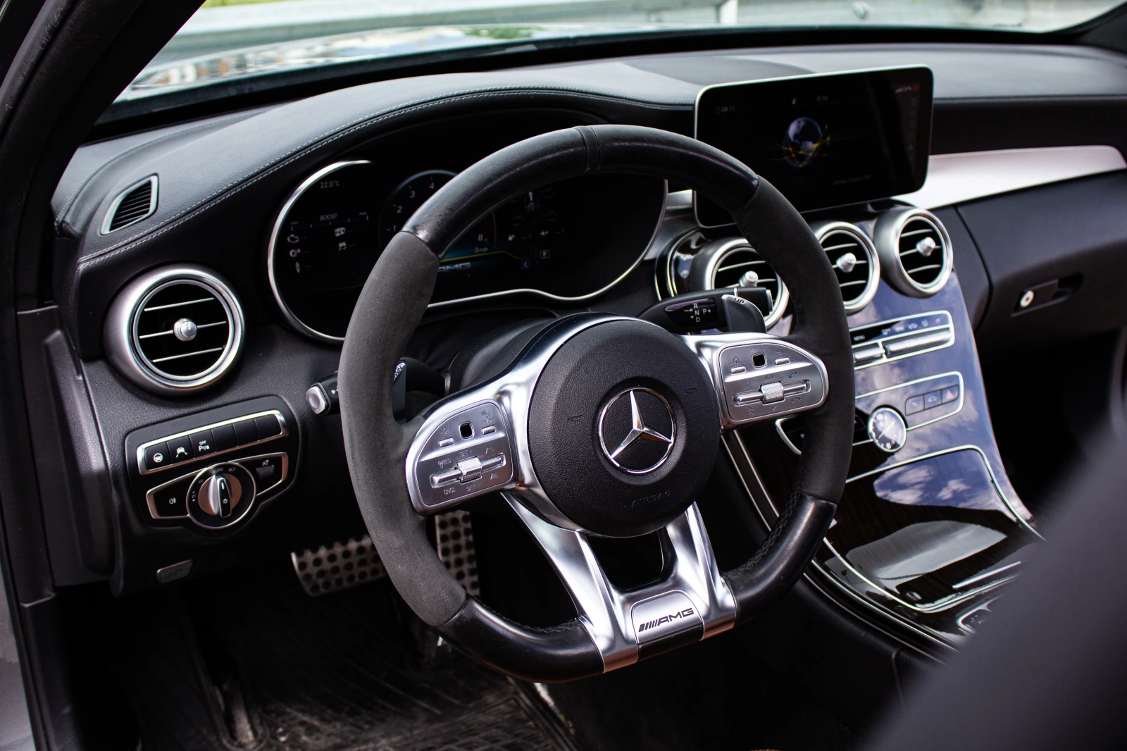 Mercedes-Benz C 43 AMG DESIGNO * BURMESTER * DISTRONIC * MULTIBEAM, снимка 8 - Автомобили и джипове - 55276614