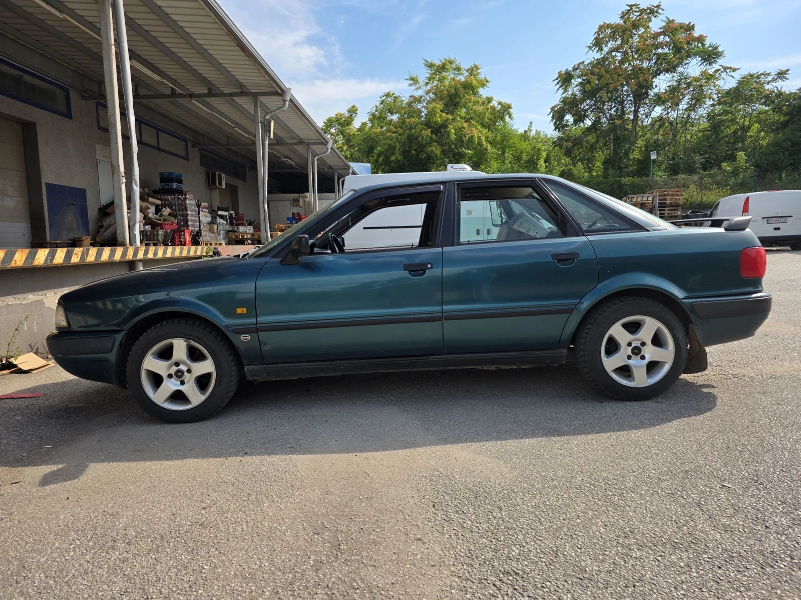 Audi 80, снимка 6 - Автомобили и джипове - 55314623
