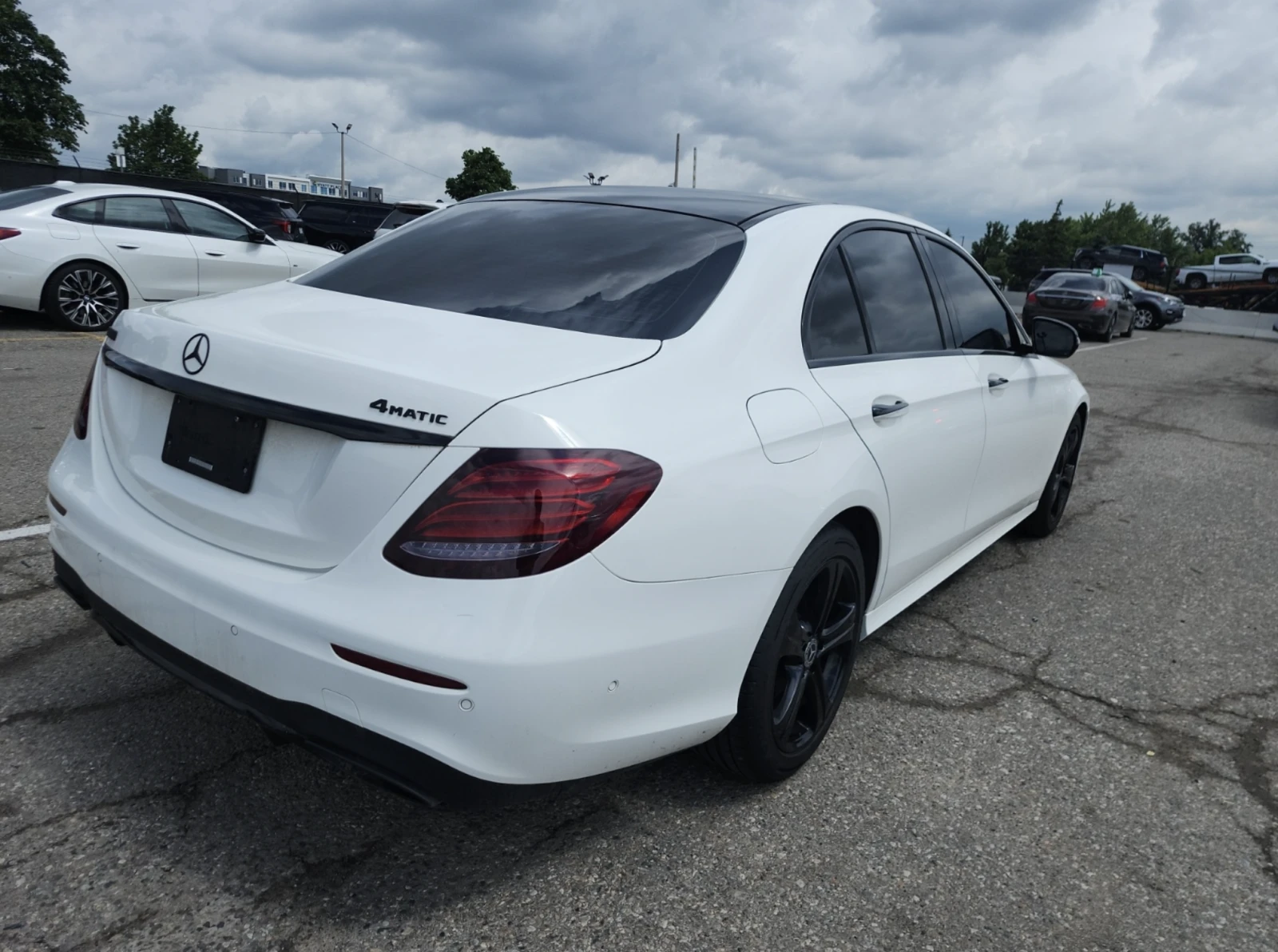 Mercedes-Benz E 300 2019 Mercedes-Benz E 300, снимка 3 - Автомобили и джипове - 55429927