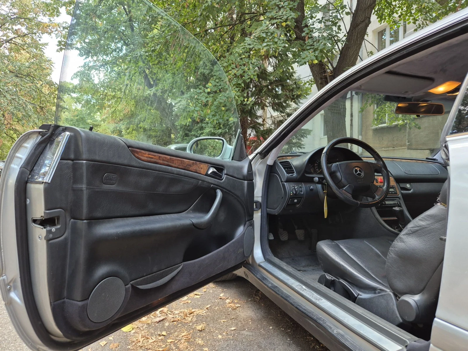 Mercedes-Benz CLK Kompressor 192hp Газ/Бензин, снимка 10 - Автомобили и джипове - 56104466