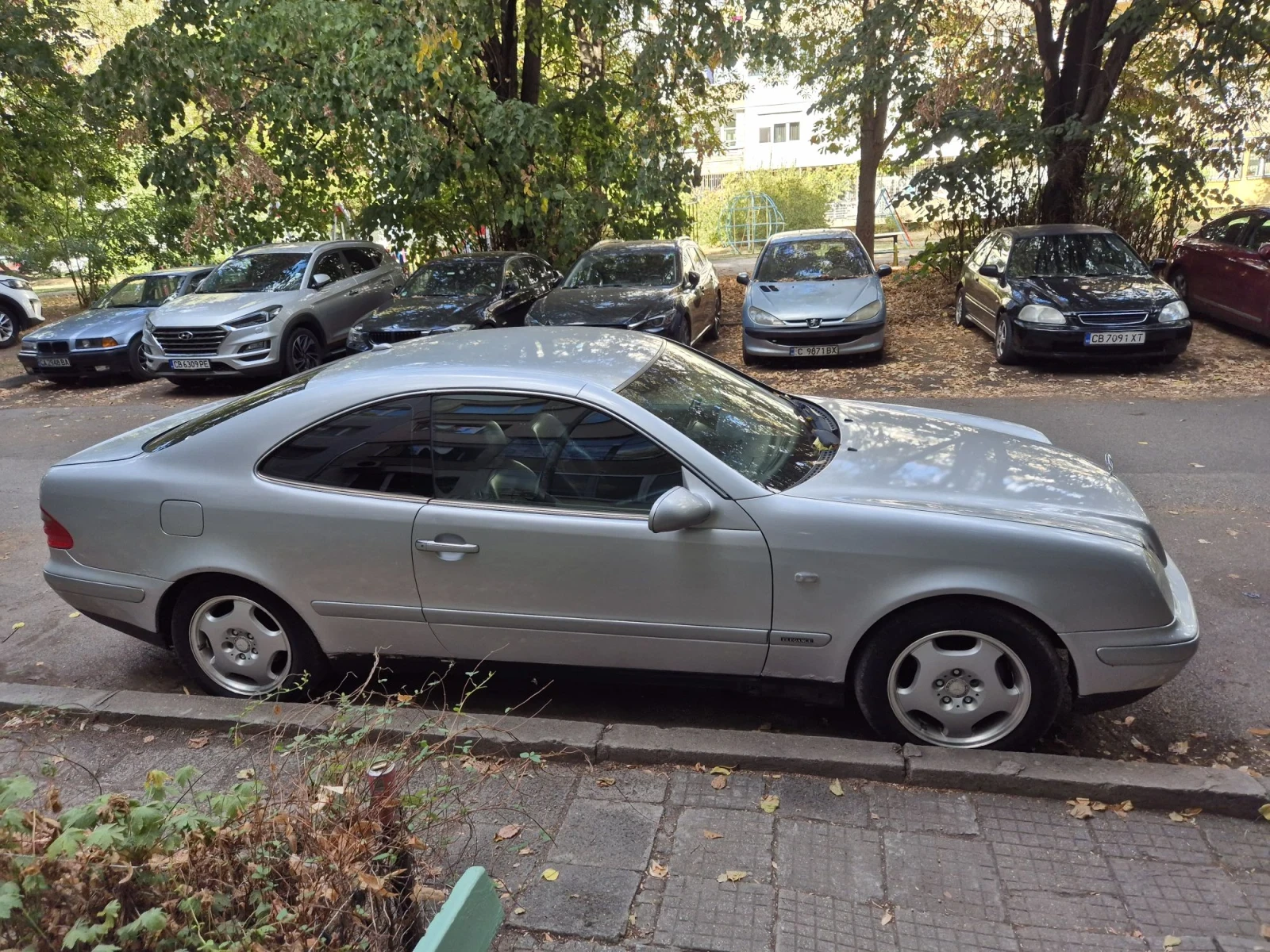 Mercedes-Benz CLK Kompressor 192hp Газ/Бензин, снимка 4 - Автомобили и джипове - 56104466
