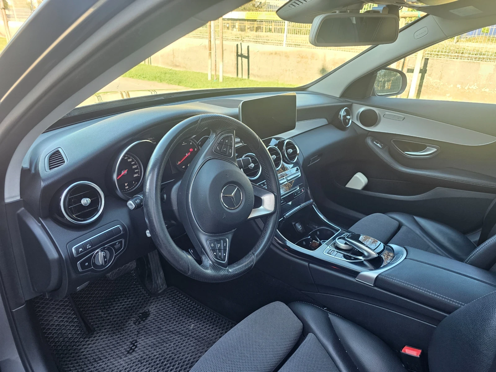 Mercedes-Benz C 250, снимка 10 - Автомобили и джипове - 56119951