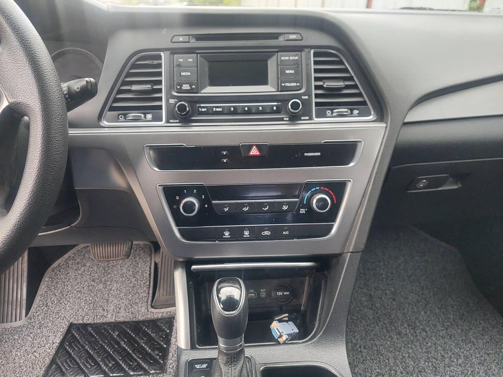 Hyundai Sonata, снимка 15 - Автомобили и джипове - 56237885