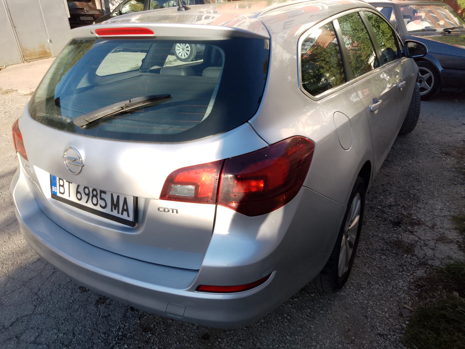 Opel Astra 1, 7 CDTI, снимка 15 - Автомобили и джипове - 56362972