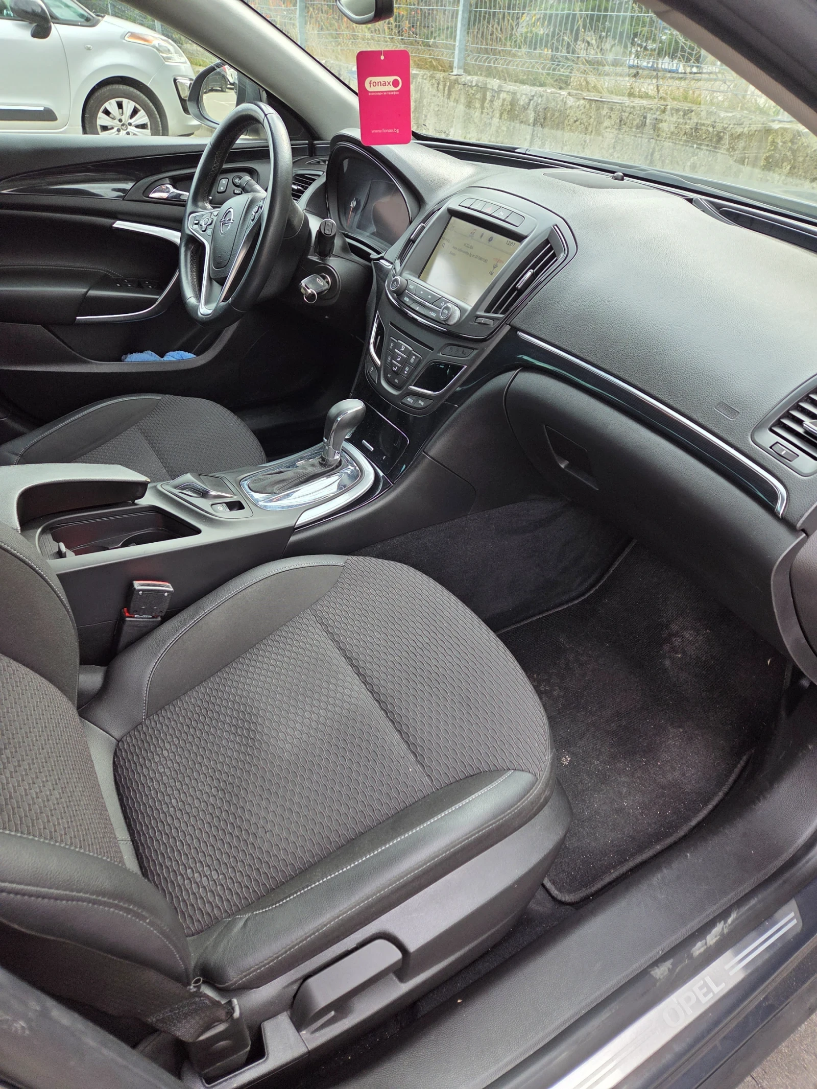 Opel Insignia, снимка 8 - Автомобили и джипове - 56531044