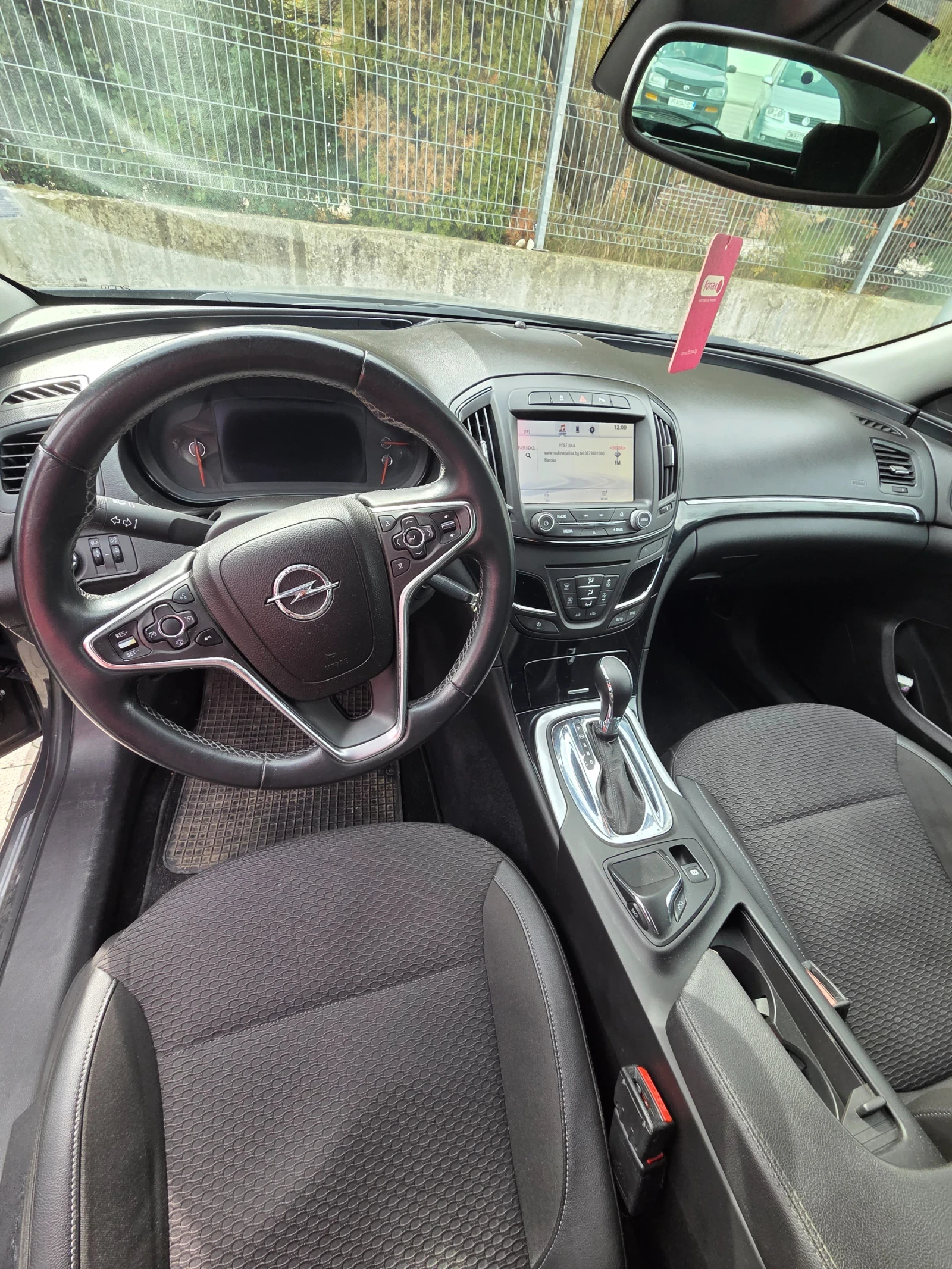 Opel Insignia, снимка 5 - Автомобили и джипове - 56531044