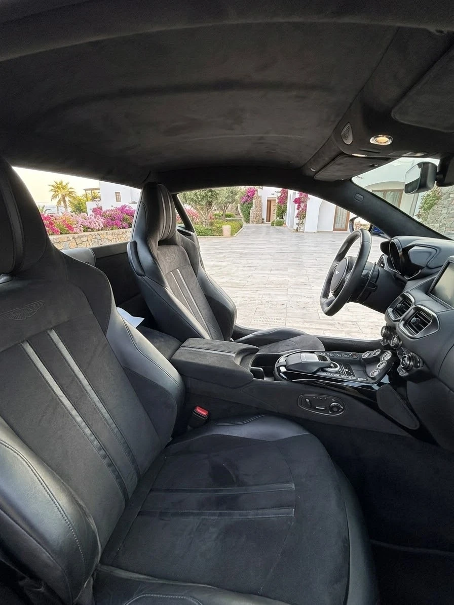 Aston Martin V8 Vantage, снимка 8 - Автомобили и джипове - 56660552