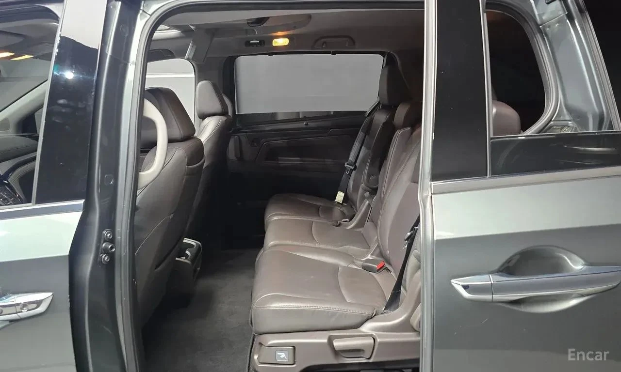 Honda Odyssey, снимка 14 - Автомобили и джипове - 56687124