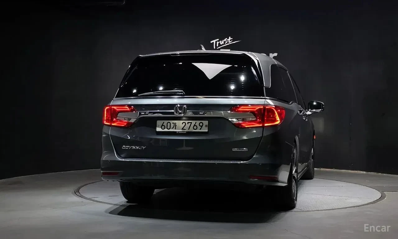 Honda Odyssey, снимка 4 - Автомобили и джипове - 56687124