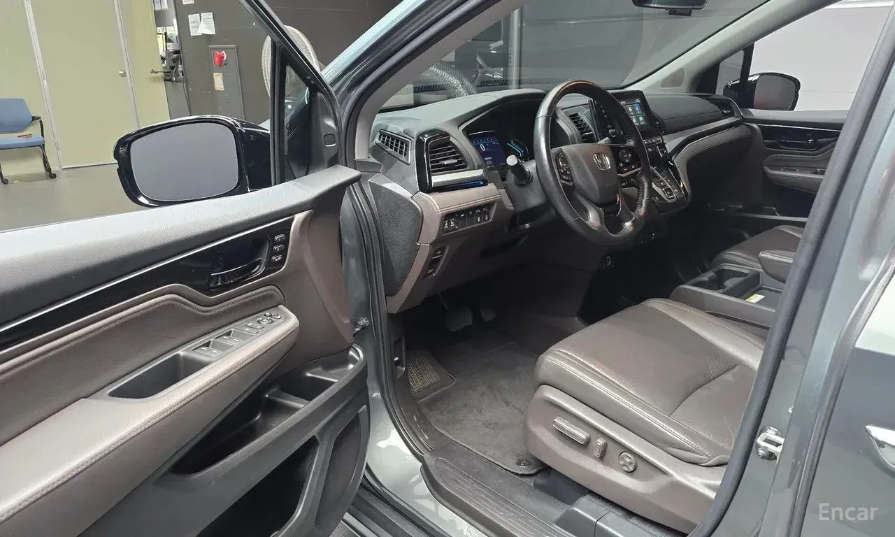 Honda Odyssey, снимка 6 - Автомобили и джипове - 56687124