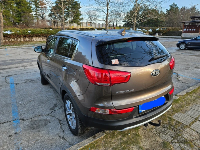 Kia Sportage, снимка 11 - Автомобили и джипове - 49333661