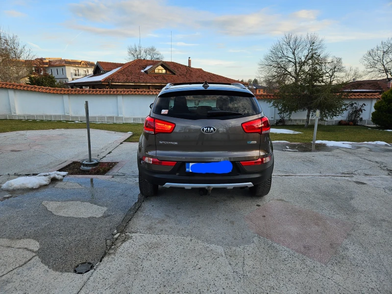 Kia Sportage, снимка 6 - Автомобили и джипове - 49333661