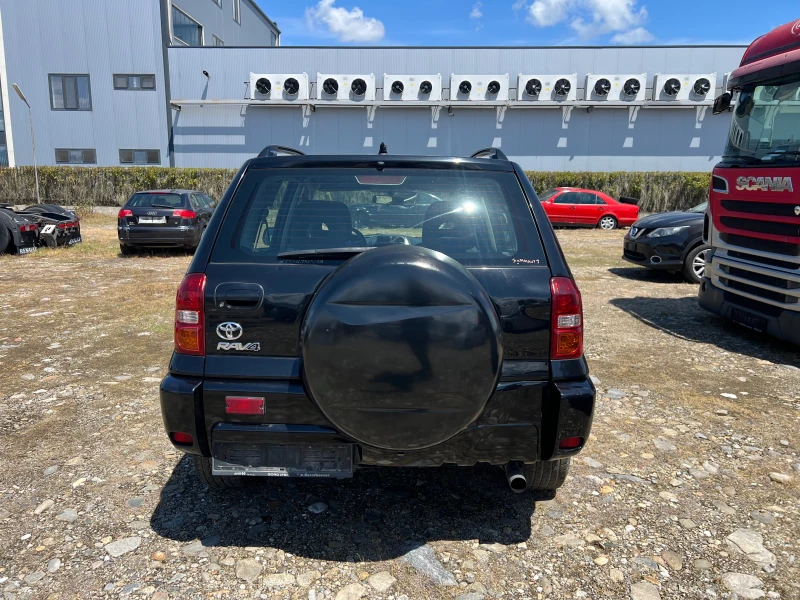 Toyota Rav4 2.0 D4D, снимка 6 - Автомобили и джипове - 50285177