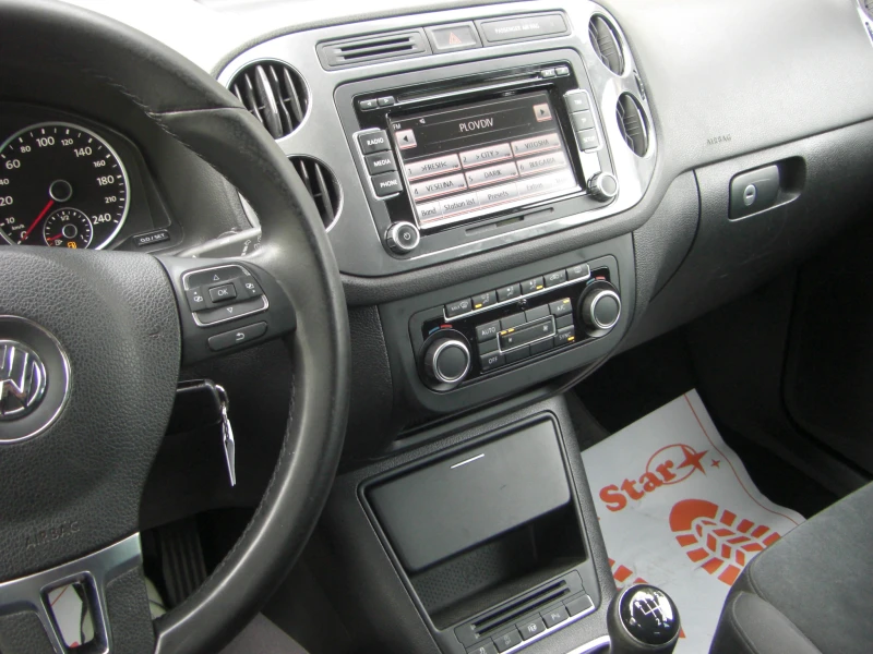 VW Tiguan 2.0TDI NAVI PANORAMA 6ck., снимка 12 - Автомобили и джипове - 51998201