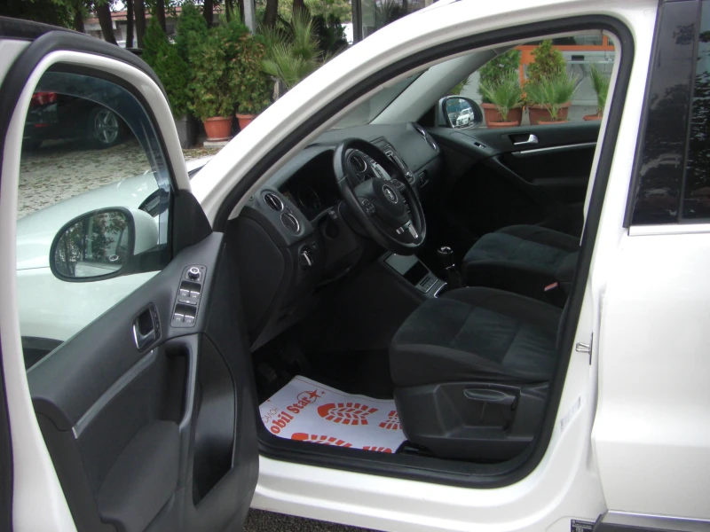 VW Tiguan 2.0TDI NAVI PANORAMA 6ck., снимка 9 - Автомобили и джипове - 51998201