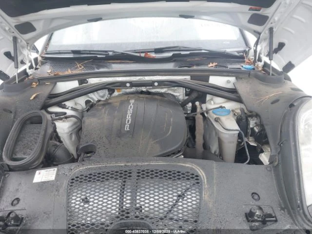 Porsche Macan * Камера* Ambient* Памет* Подгрев* Алкантара, снимка 13 - Автомобили и джипове - 53031122