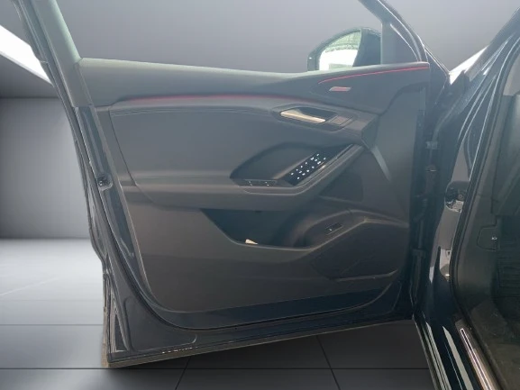 Audi Q6 e-tron 185 kWh Quattro = S-line = Гаранция, снимка 5 - Автомобили и джипове - 56182894