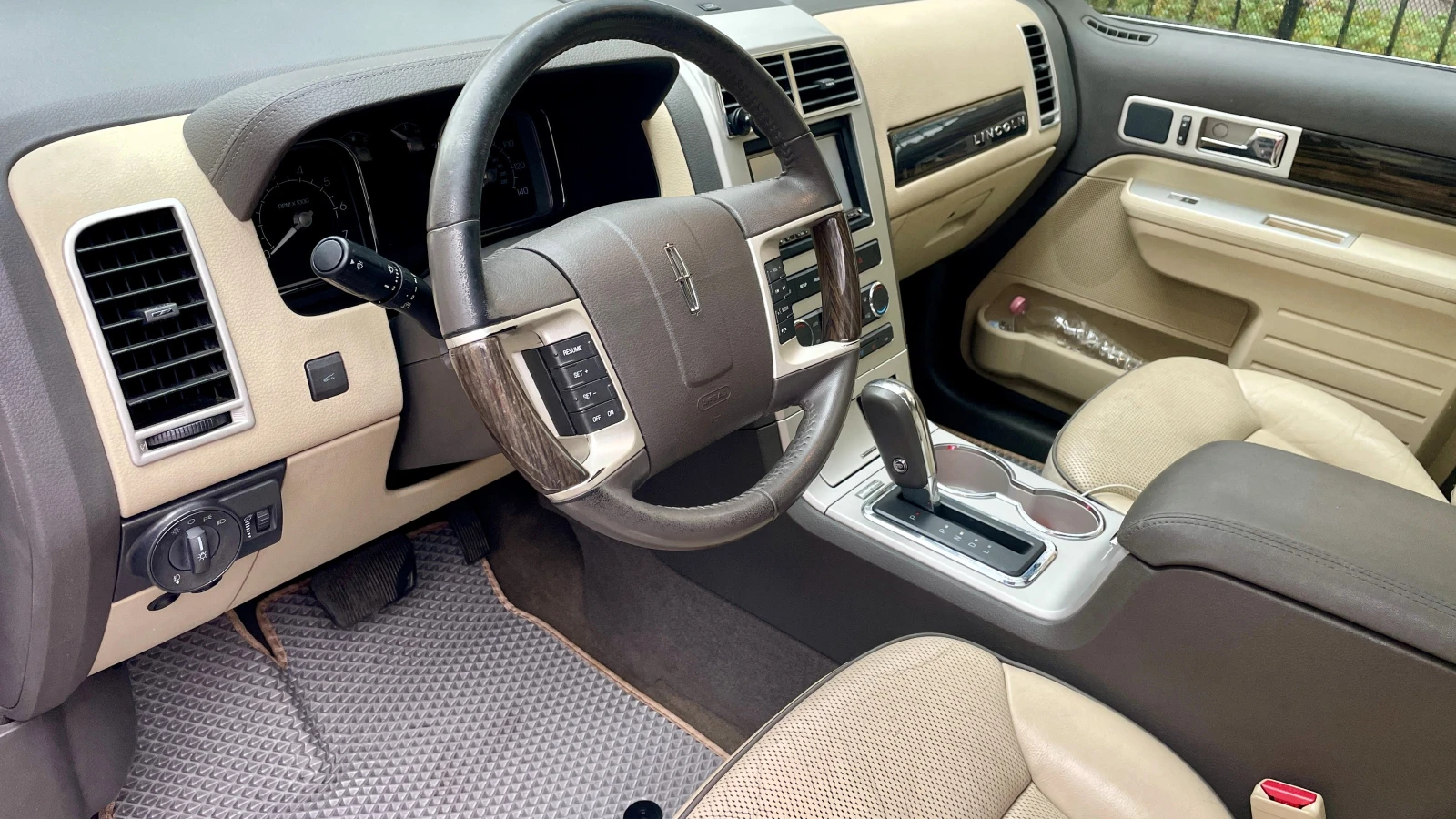 Lincoln Mkx 3.5-Автомат-Газ-Подгрев-Обдухване-Мемори-БялаПерла - изображение 4
