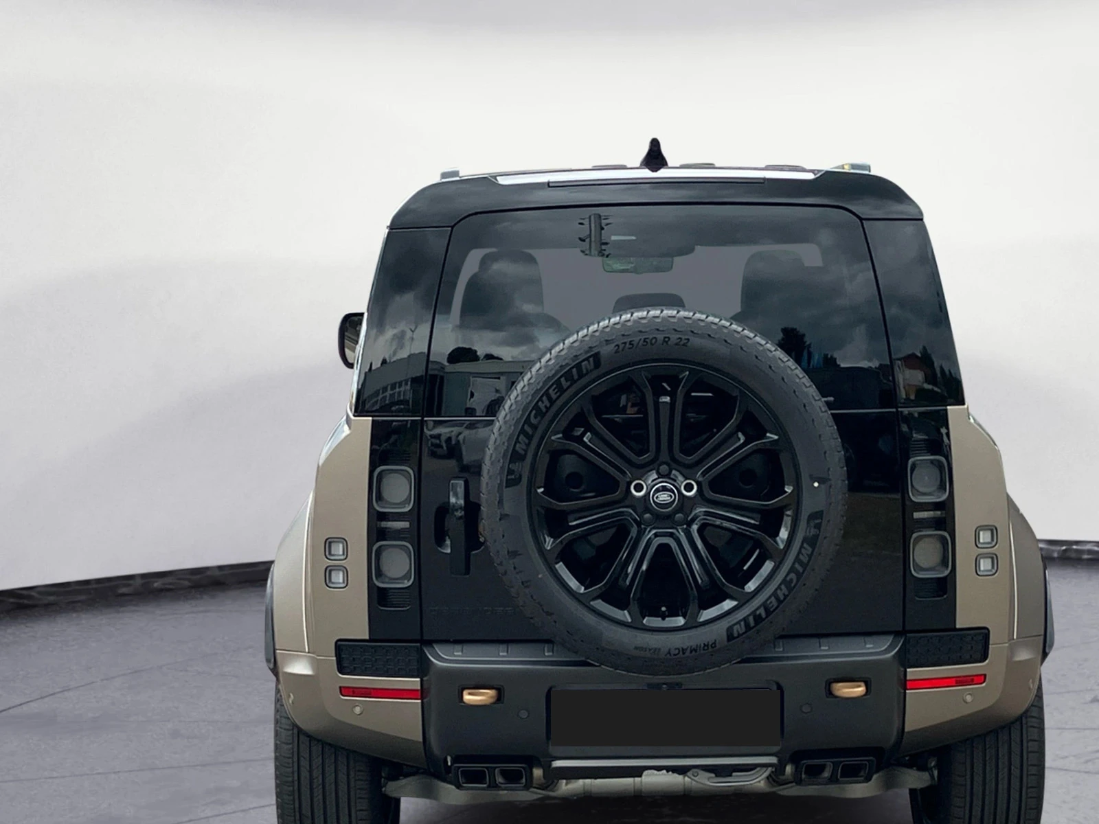 Land Rover Defender OCTA P635 - изображение 7