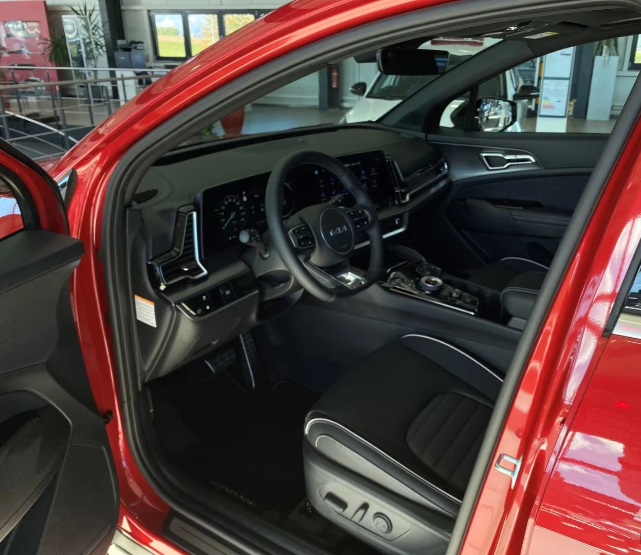 Kia Sportage 1.6PHEV/265HP/GT-LINE/AWD/MEMO/CAM/LED/KLESS/490g - изображение 8