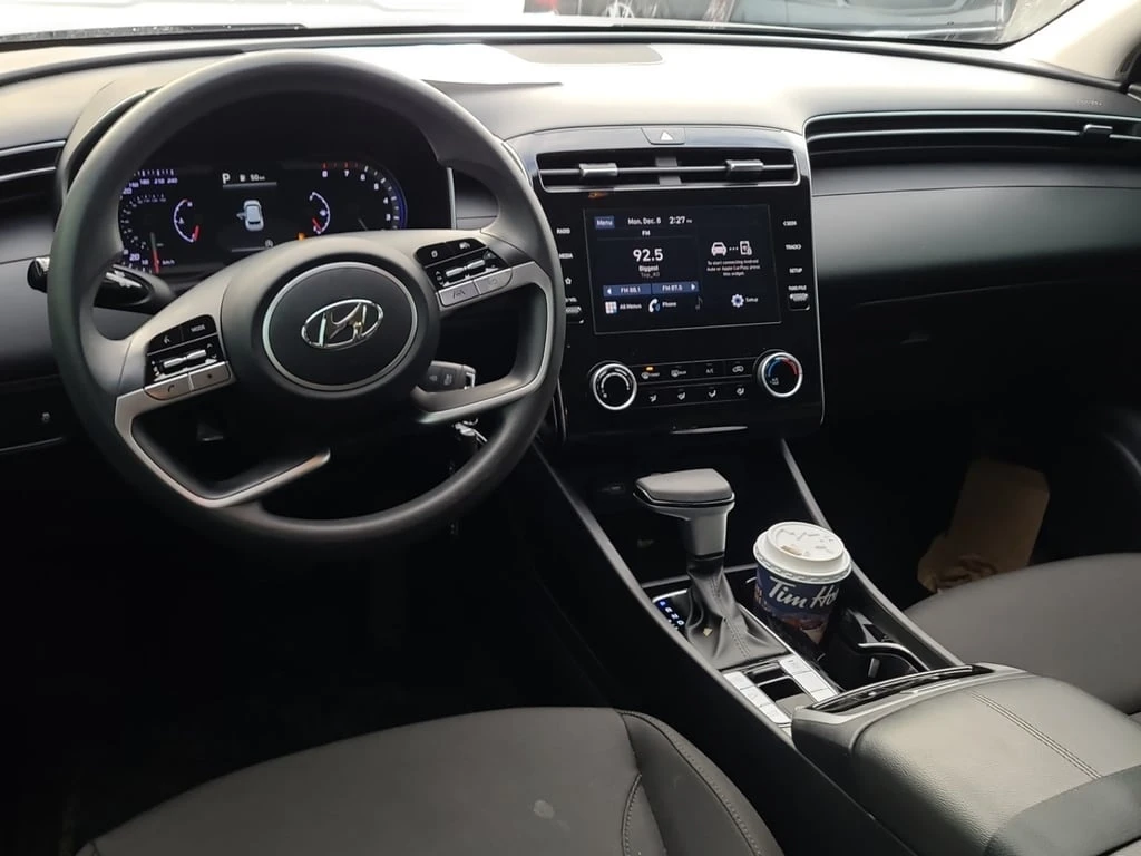 Hyundai Tucson * Essential * CARFAX * БЕЗ ПЪРВОНАЧАЛНА ВНОСКА - изображение 9