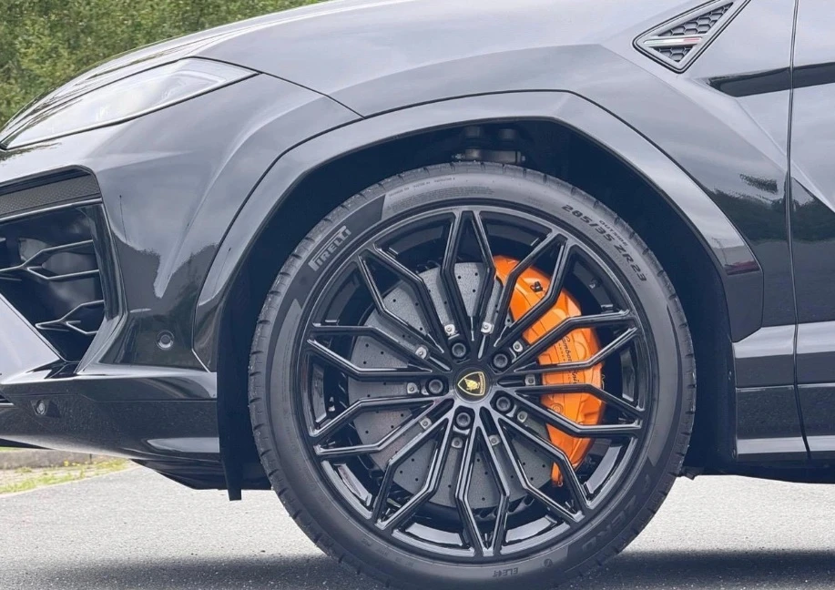 Lamborghini Urus SE 4.0 V8 Plug-in Hybrid 4WD - изображение 4