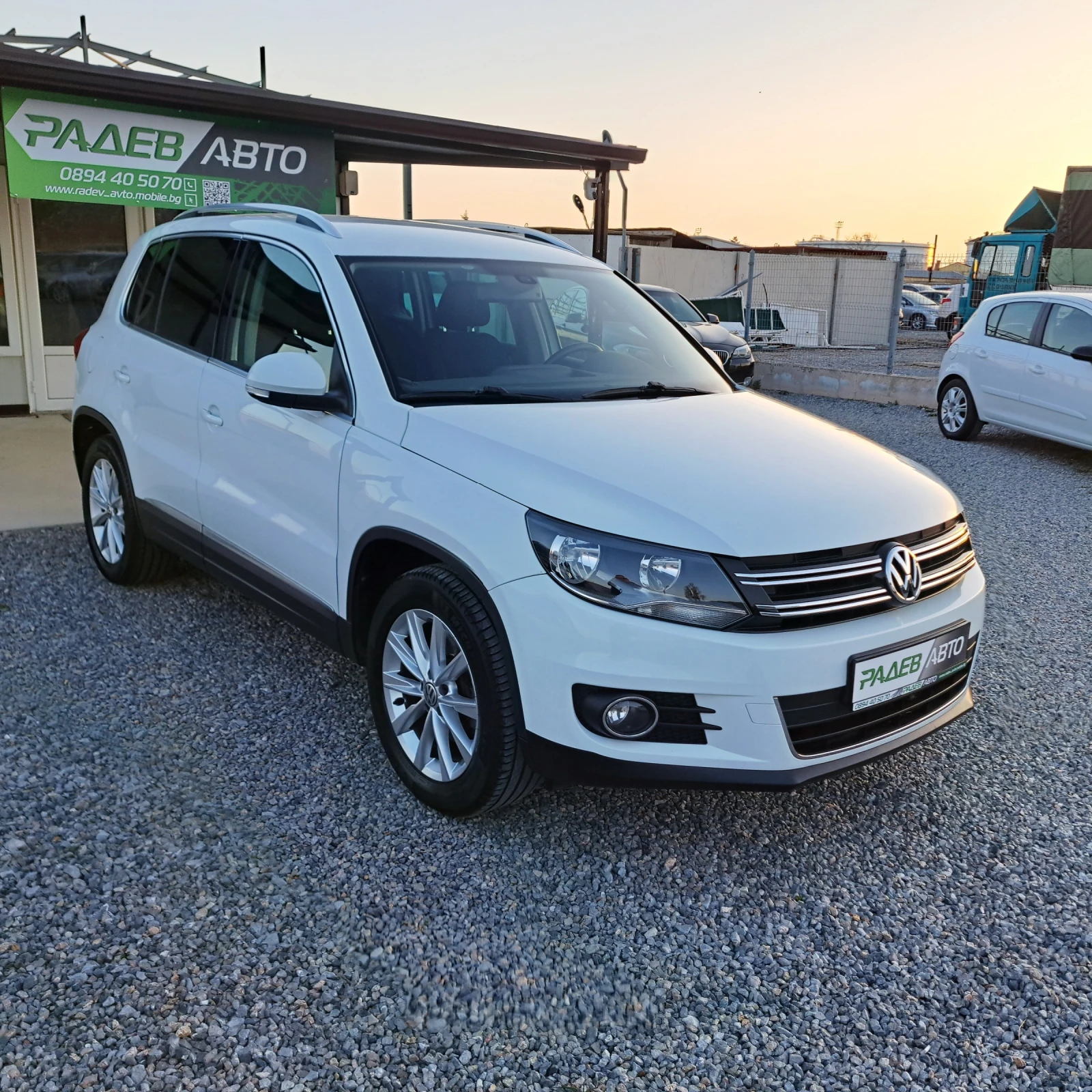 VW Tiguan 2.0TDI* 140HP* FACE* PARKTRONIC* ОТЛИЧЕН!* , снимка 5 - Автомобили и джипове - 53835684