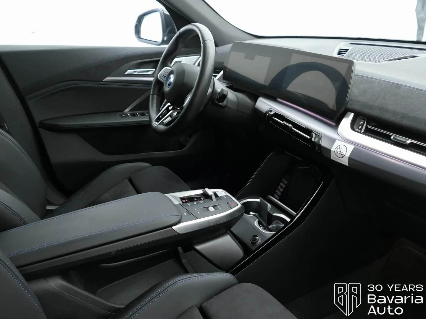 BMW iX2 20  eDrive M Sport Paket, снимка 7 - Автомобили и джипове - 53917171