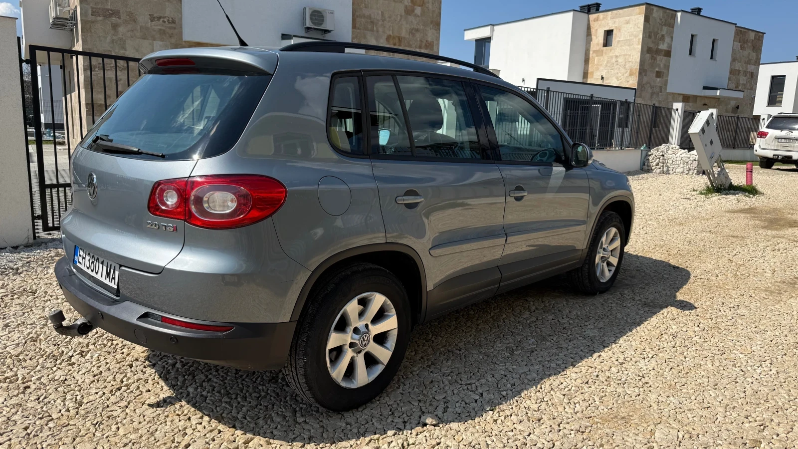 VW Tiguan 2.0 TSI 4motion, снимка 4 - Автомобили и джипове - 54205225