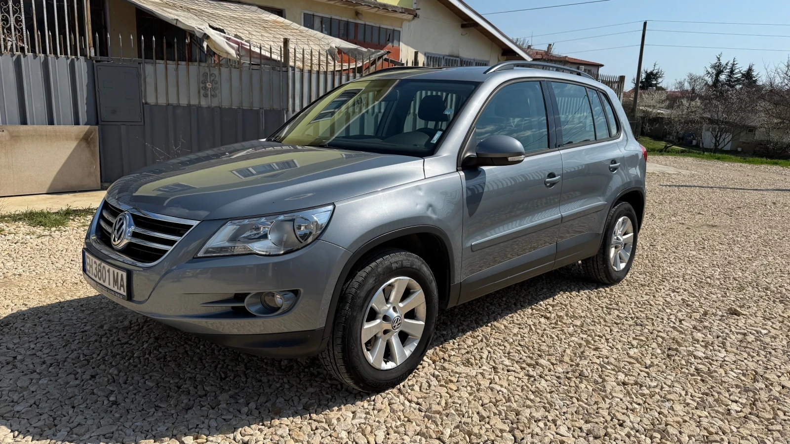 VW Tiguan 2.0 TSI 4motion, снимка 2 - Автомобили и джипове - 54205225