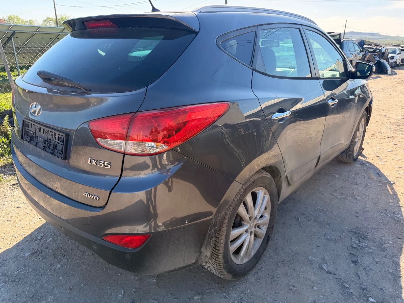 Hyundai IX35 2.0i 16v, снимка 2 - Автомобили и джипове - 54334826