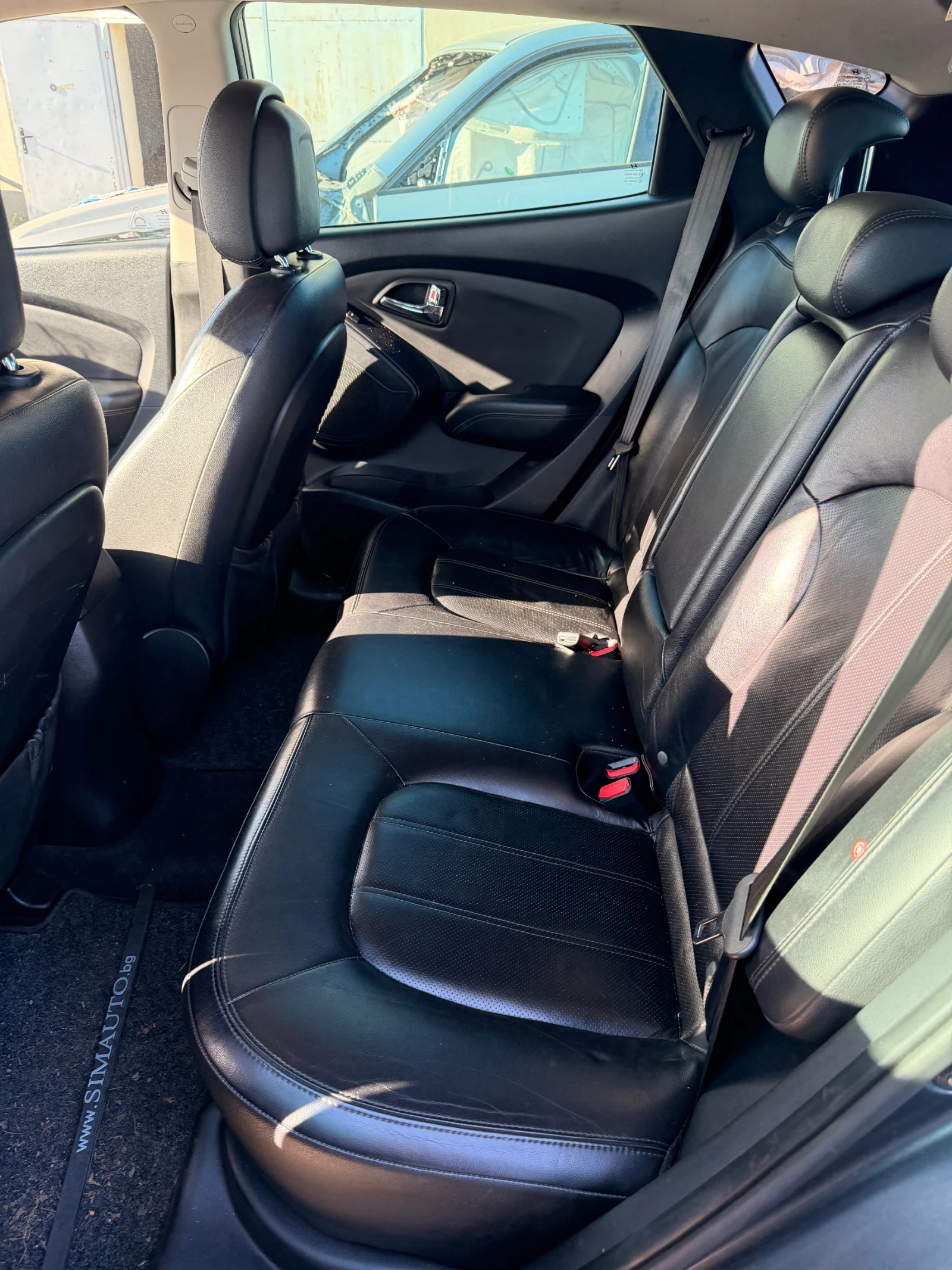 Hyundai IX35 2.0i 16v, снимка 9 - Автомобили и джипове - 54334826